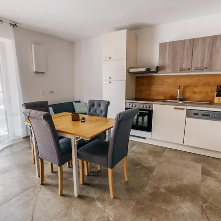 Danner Wolfsegg Am Hausruck- & Business-appartements Ruhige Lage, Moderne Ausstattung, Faire Preise * Wolfsegg am Hausruck